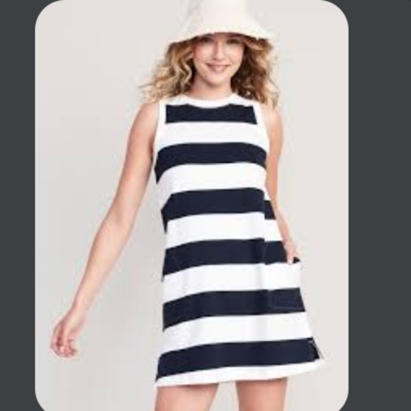 NEW NAUTICAL SLEEVELESS STRIPPED DRESS WITH POCKETS - Picture 6 of 7